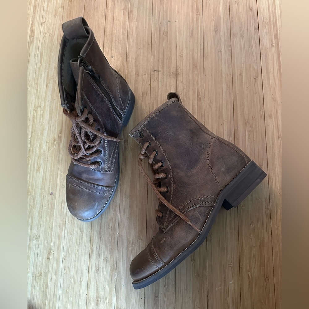 Like-New- Steve Madden Brown Genuine Leather Troopa Combat Lace Up Boots (7)